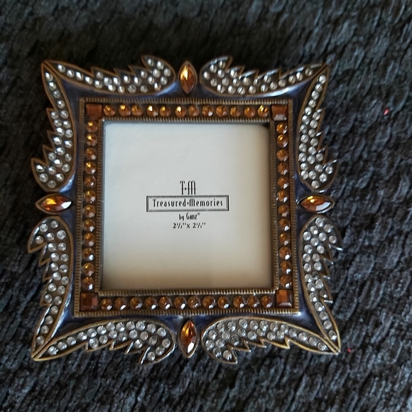 Frame - Picture 2 of 3